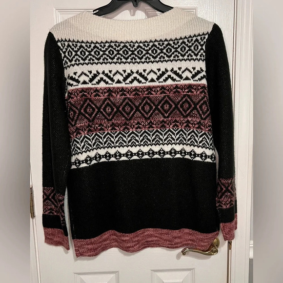 Westport Large Women’s Pullover Sweater -pink, black, white - Picture 2 of 5